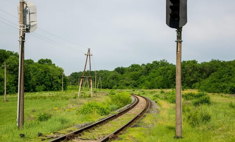 signal stream start trusted contact tracking